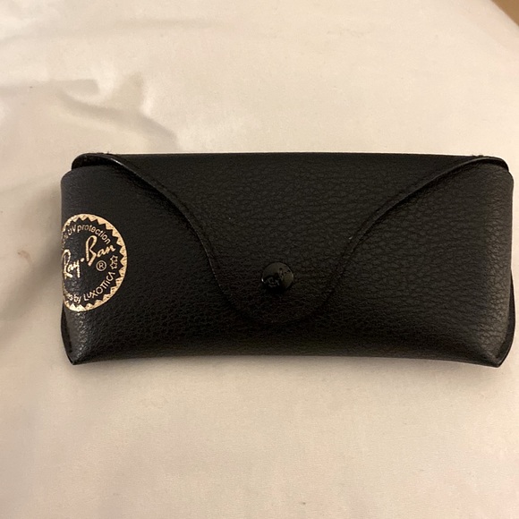 BOGO50% OFF Ray-Ban sunglasses case - brand new - Picture 2 of 2